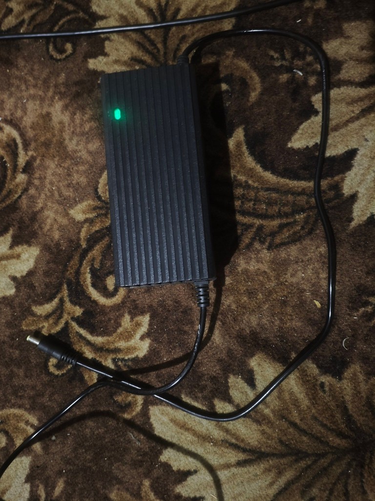 Charger 36v 2A  36v 3A Код:null. Зображення 4