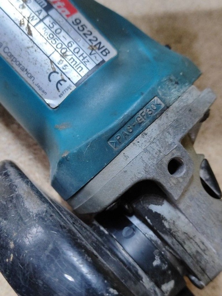 Дешево Makita 9522nb з ломбарду