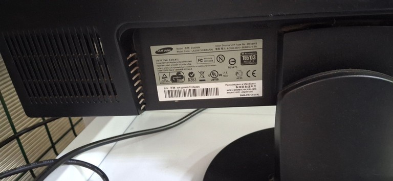 Оголошення Samsung 2343nw Б/У