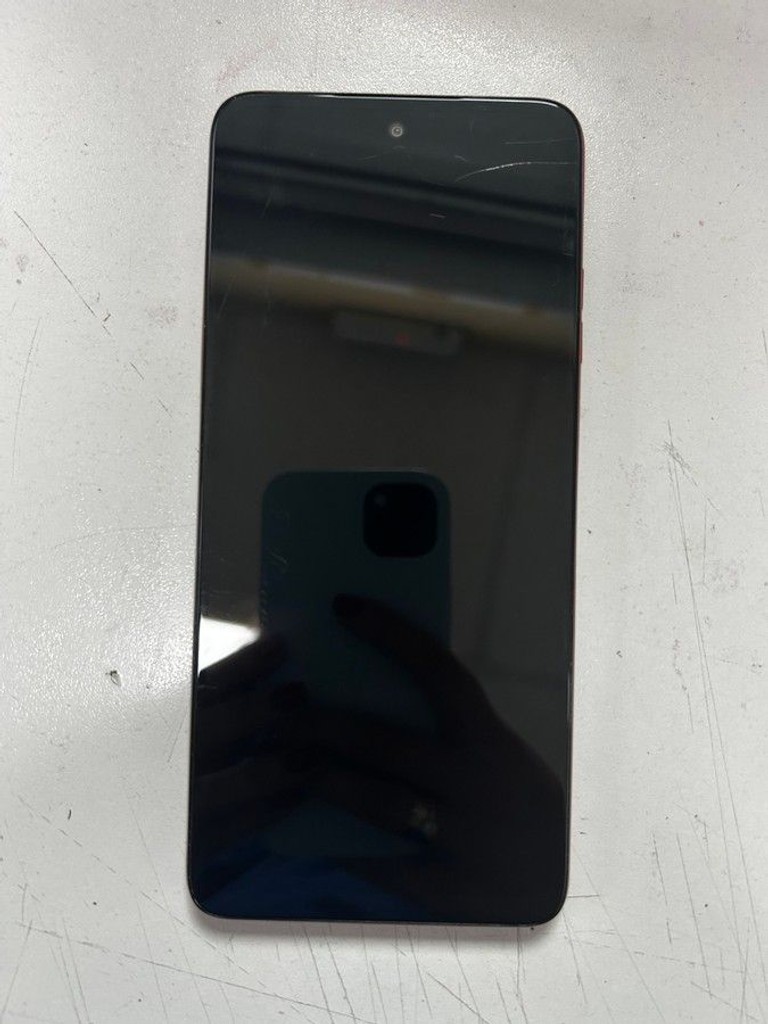 Дешиво Motorola moto g05 8/256gb с ломбарда