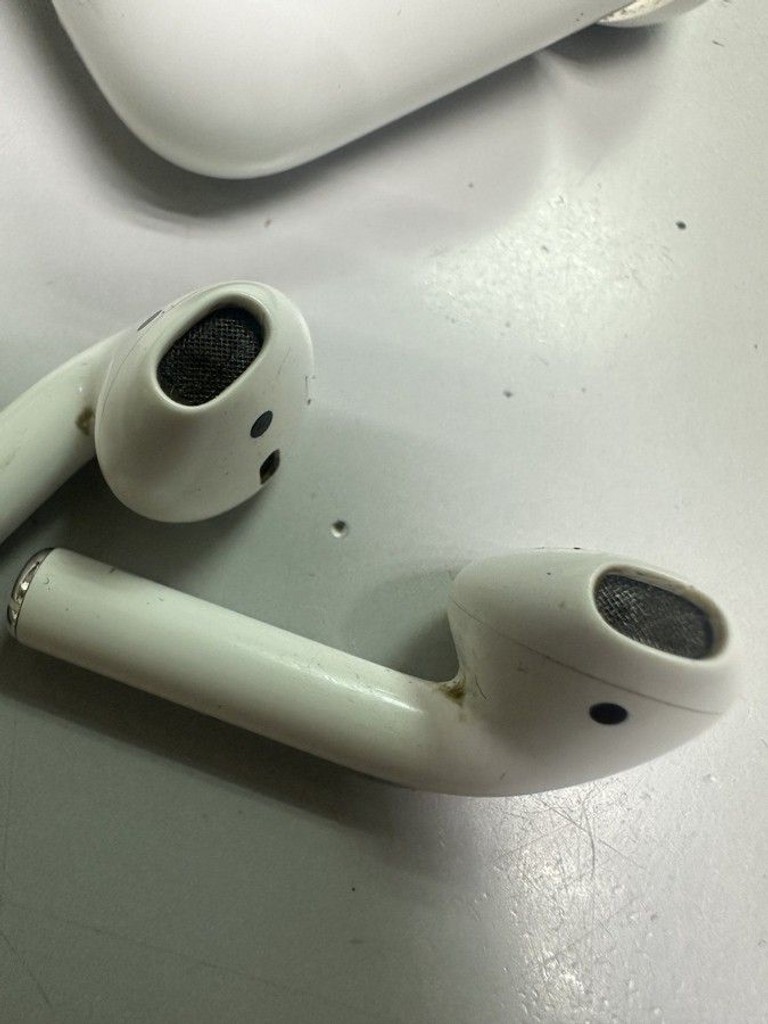 Дешиво Apple airpods 2nd generation a1602, a2031, a2032 с ломбарда