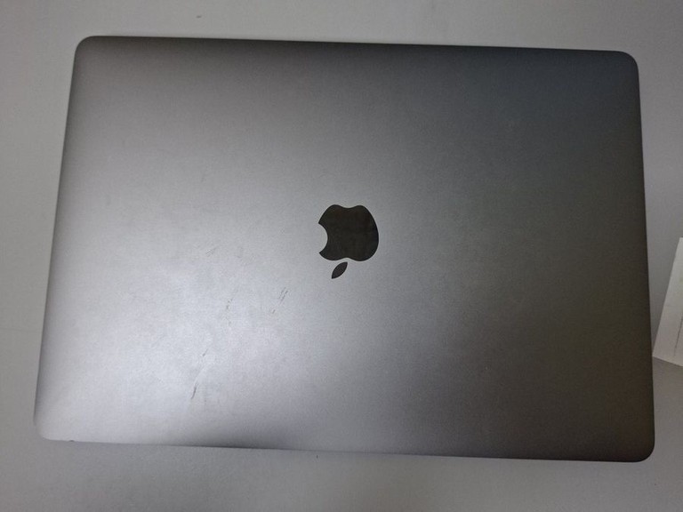 Дешево Apple a1708 /macbook pro 13,3" core i5 2,3ghz/ram8gb/ssd128gb/intel iris plus graphics 640 з ломбарду