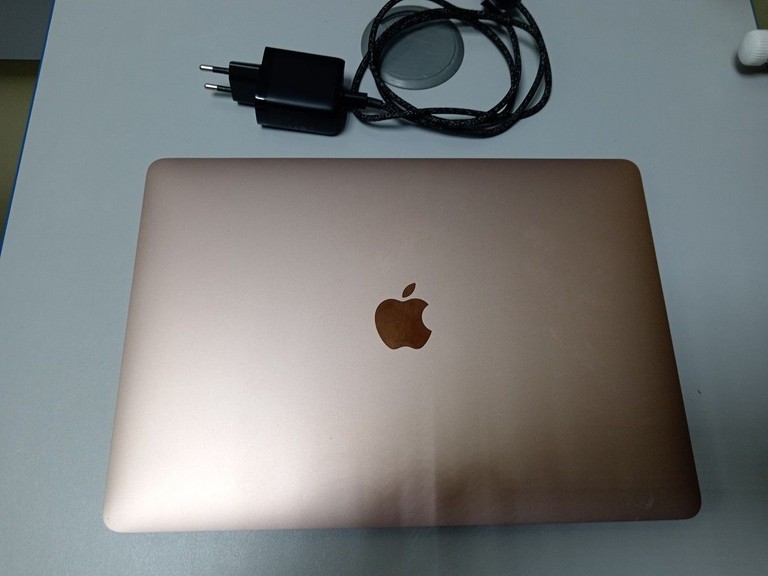 Распродажа Apple MacBook Air 13'' Late 2020, продавец Техноскарб