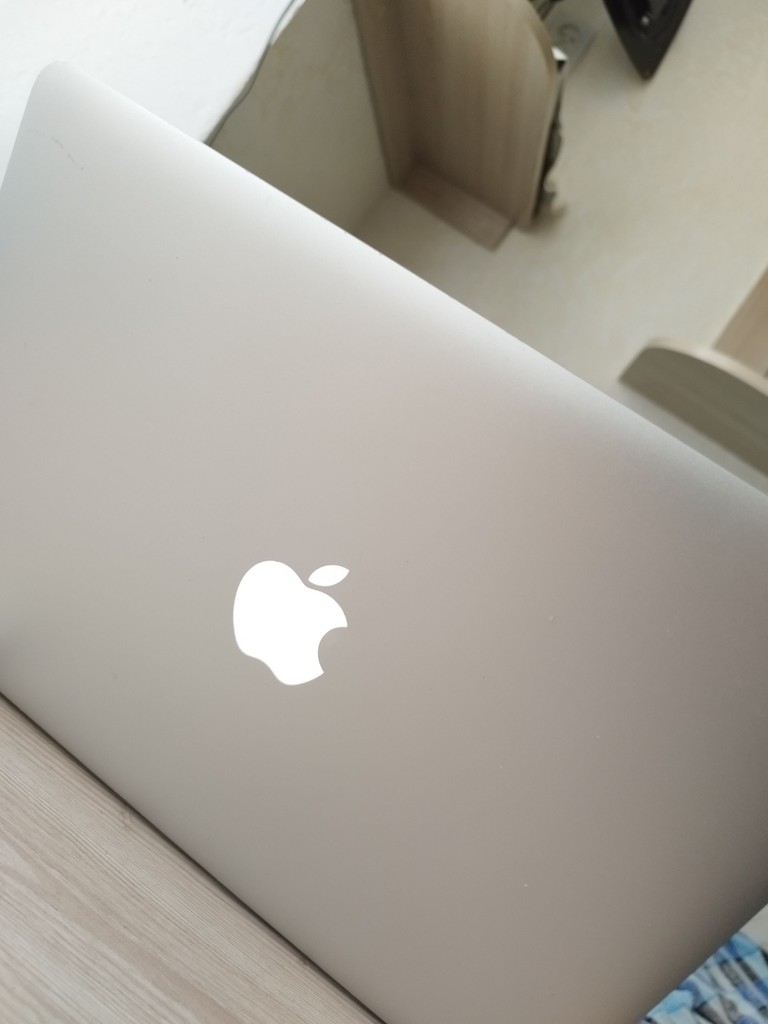 Дешиво Apple MacBook Air 13" Gold Late 2020 (MGND3, Z12A0006C) с ломбарда