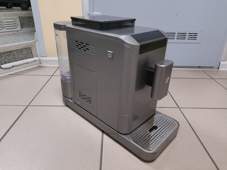 Купити Tchibo Esperto 2 Caffe Silver Б/У