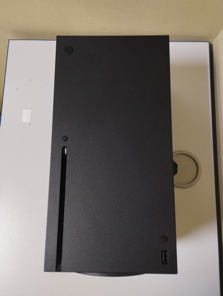 Дешиво Microsoft xbox series x 1tb с ломбарда