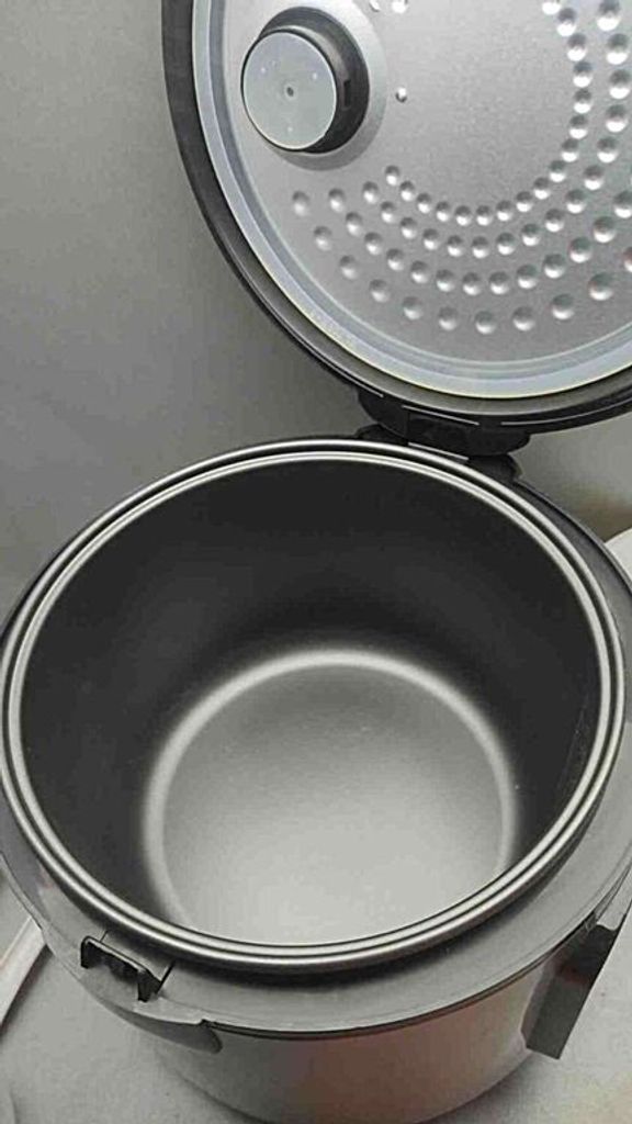 Оголошення Мультиварка DSP KB-5004 из нержавеющей стали 12 программ 5L 700W Б/У