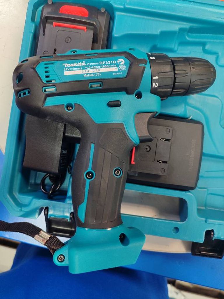 Makita df331d