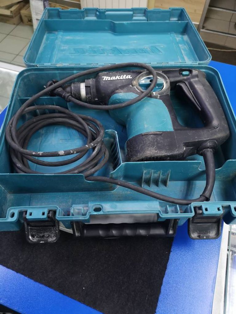 Makita HR2810