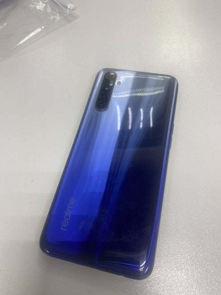 Дешево realme 6 4/128GB White з ломбарду