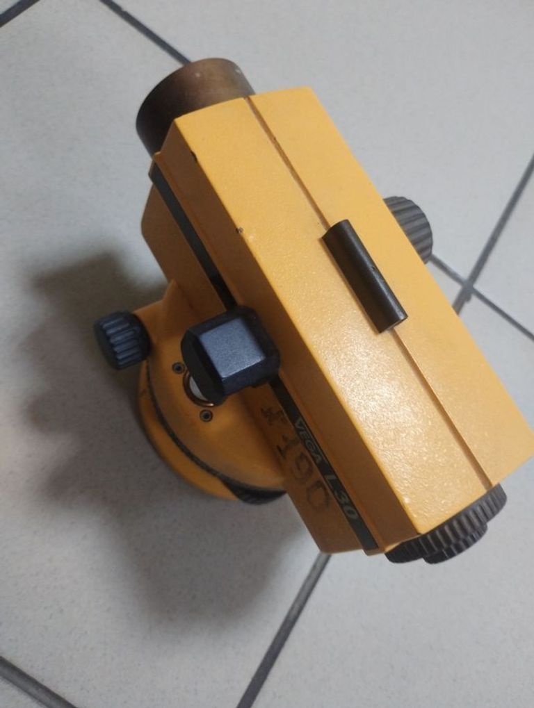 Купити Vega L30 Б/У