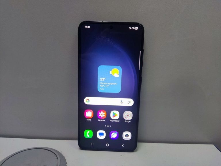 Оголошення Samsung galaxy s23 8/128gb Б/У