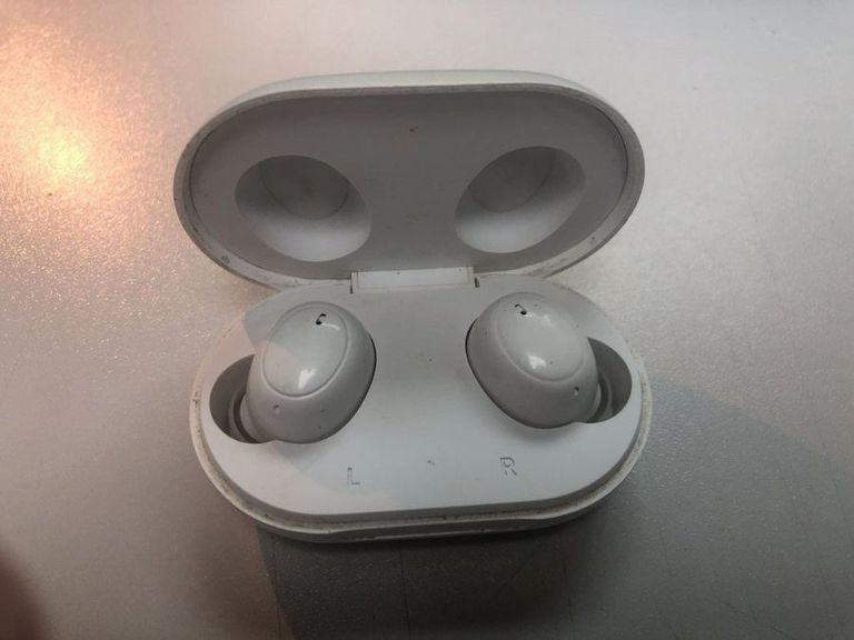 Дешево Oppo eti82 з ломбарду