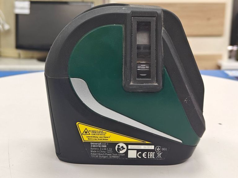 Оголошення Bosch UniversalLevel 3 (0603663901) Б/У