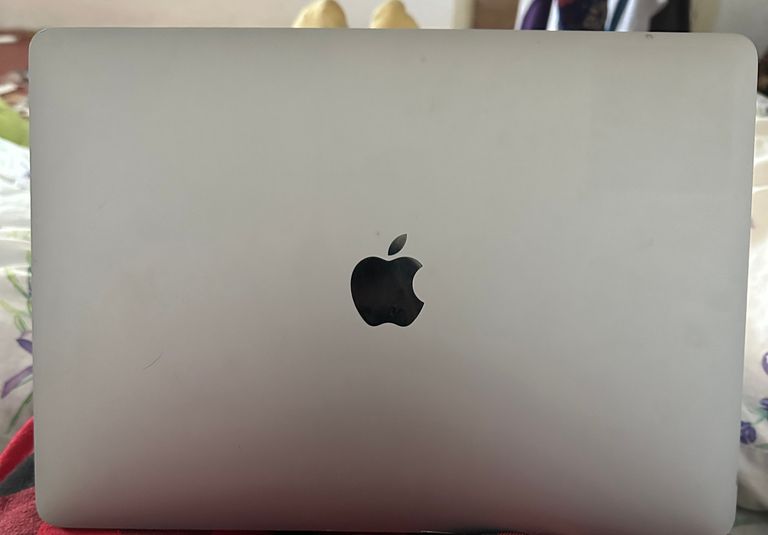 Объявление macbook pro 13” 2020 16gb,512gb, touch bar Б/У