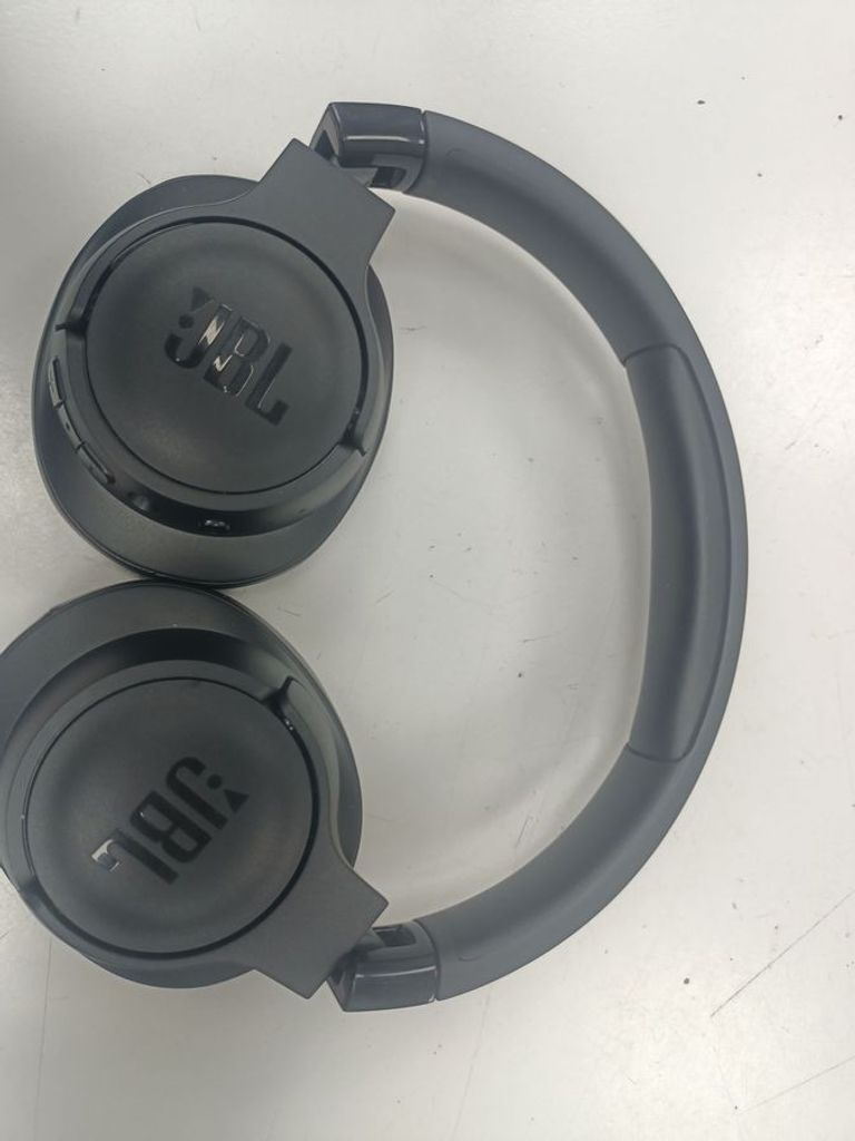 Дешиво Jbl tune 720bt с ломбарда