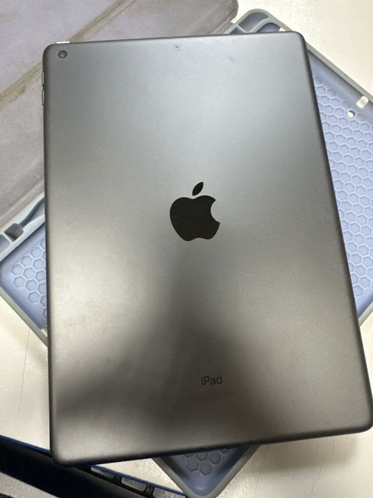Дешиво Apple ipad 10.2 2021 wi-fi 64gb с ломбарда