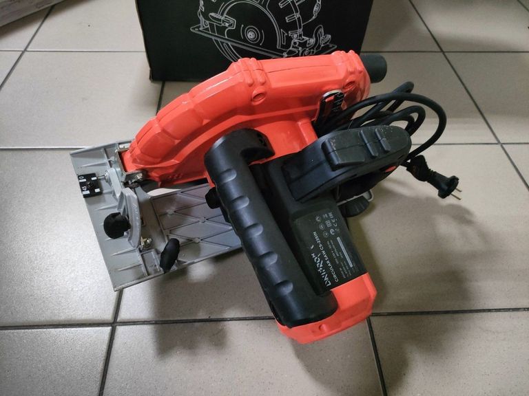 Дешево Dnipro-M cs-235 in з ломбарду