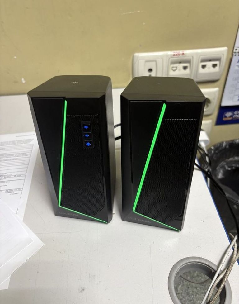 Оголошення Trust GXT 609 Zoxa RGB Illuminated Speaker Б/У