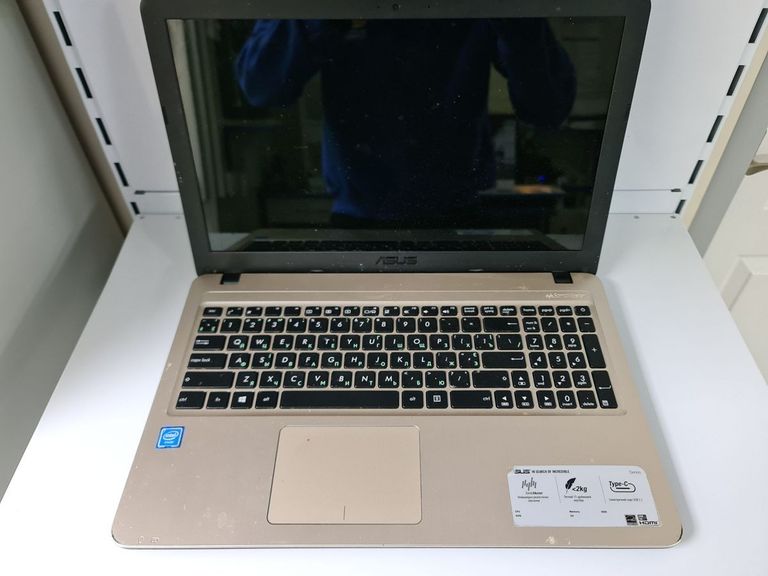 Оголошення Asus 15/celeron n3050 ddr3/2gb ddr3/hdd 500 gb/ssd *відсутній/*інтегрована Б/У