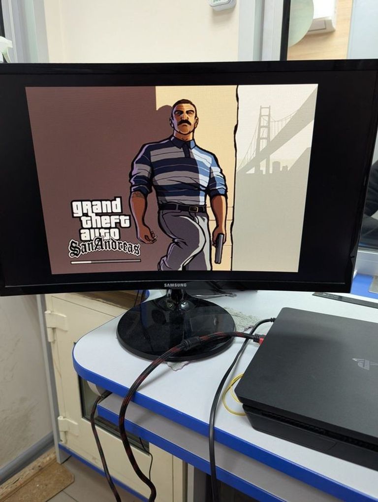 Купить Sony playstation 4 500gb Б/У