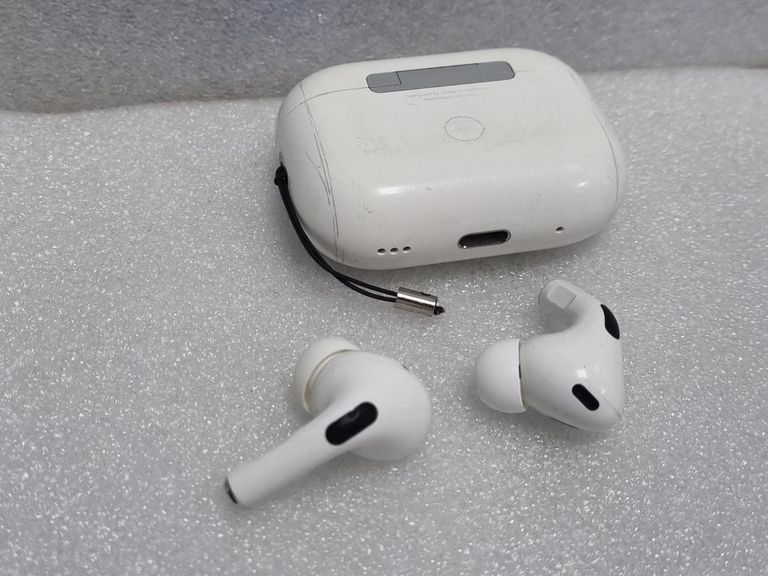 Розпродаж Apple airpods pro 2nd generation with magsafe charging case usb-c, продавець Техноскарб