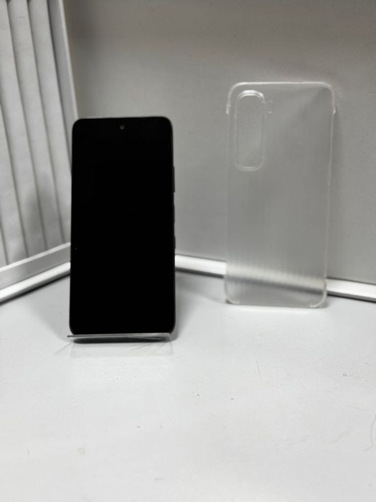 Купить Infinix hot 60i 4/128gb Б/У