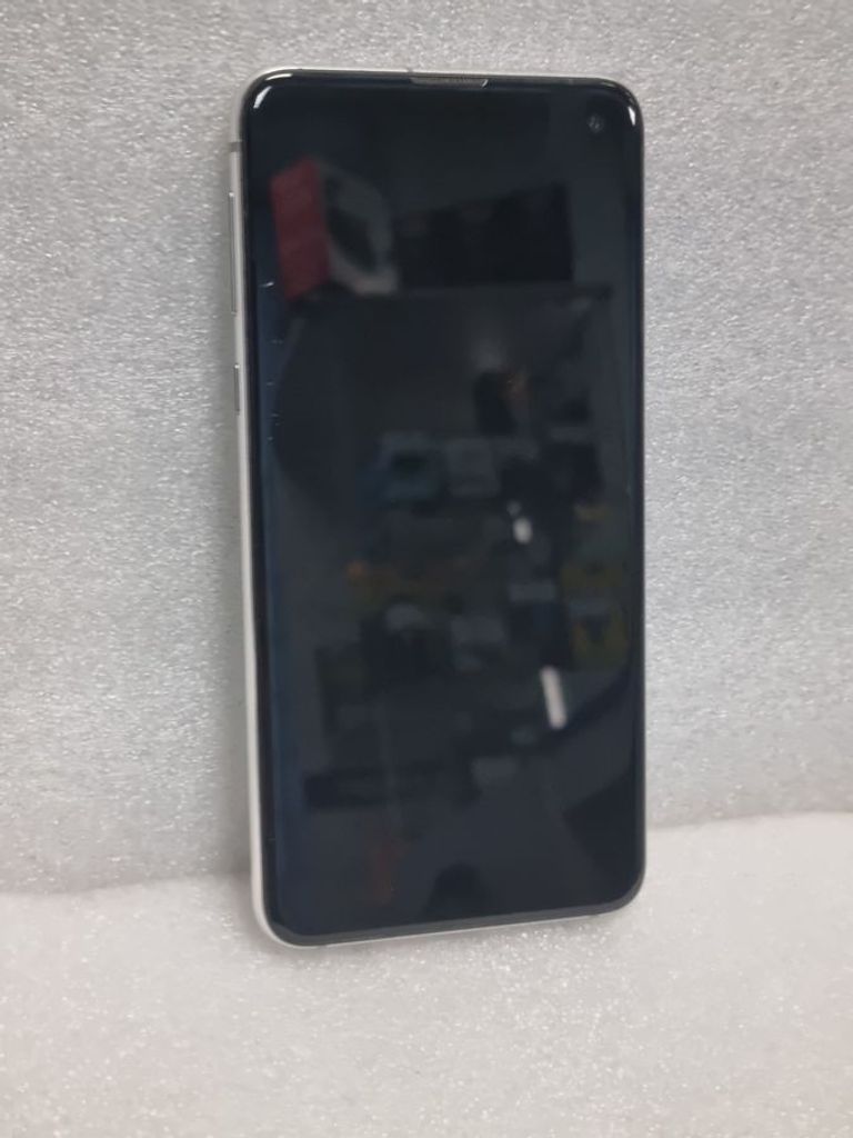 Объявление Samsung galaxy s10e sm-g970f 6/128gb Б/У