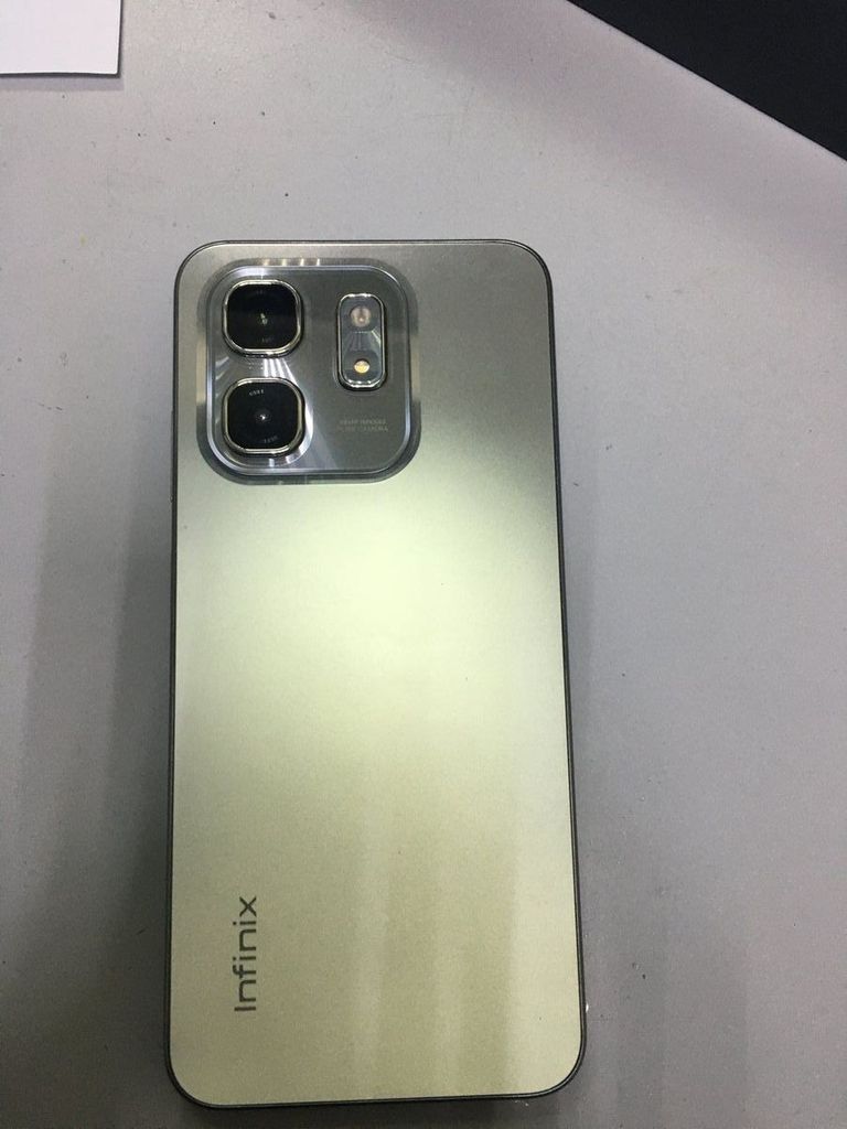 Дешиво Infinix hot 50i 4/256gb x6531 с ломбарда