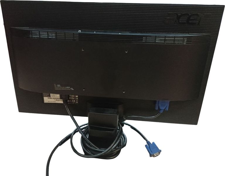 Дешево Acer V226HQL (UM.WV6EE.B01, UM.WV6EE.B04) з ломбарду