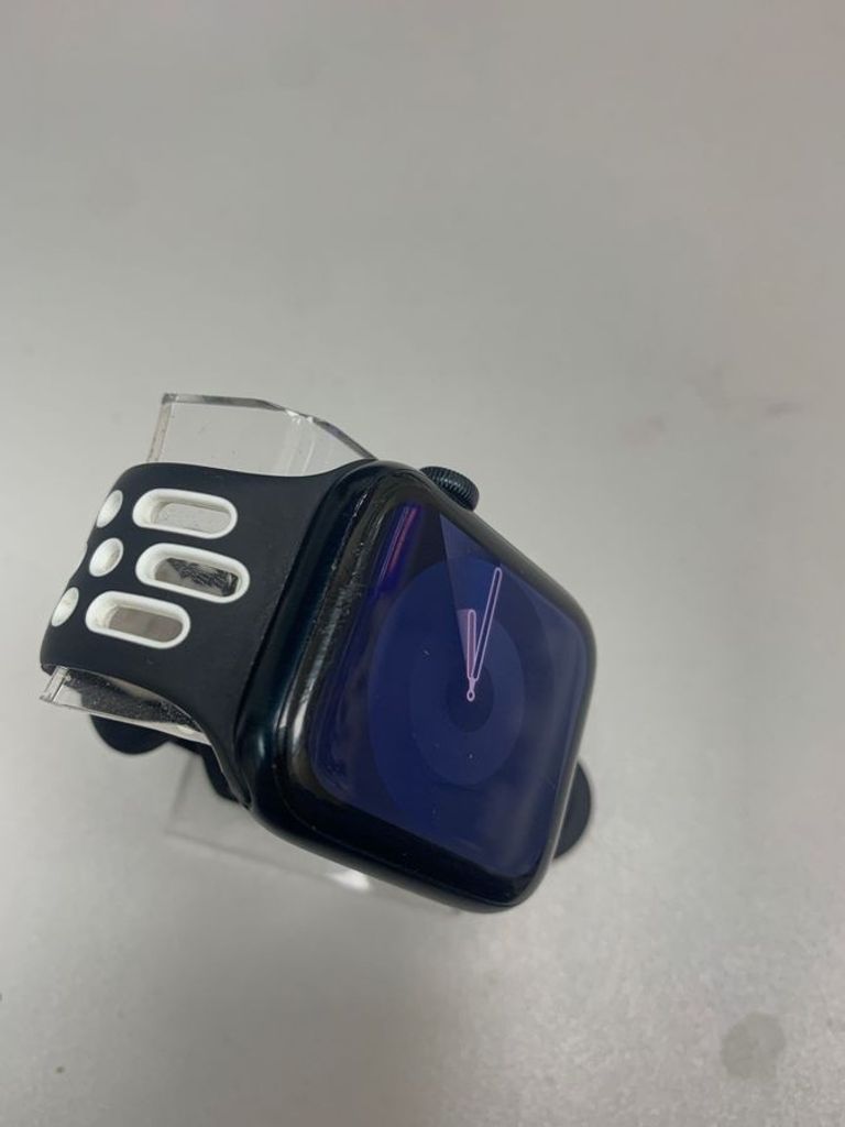 Apple watch se 2 gps 44mm aluminium case Код:01-200825855. Изображение 6