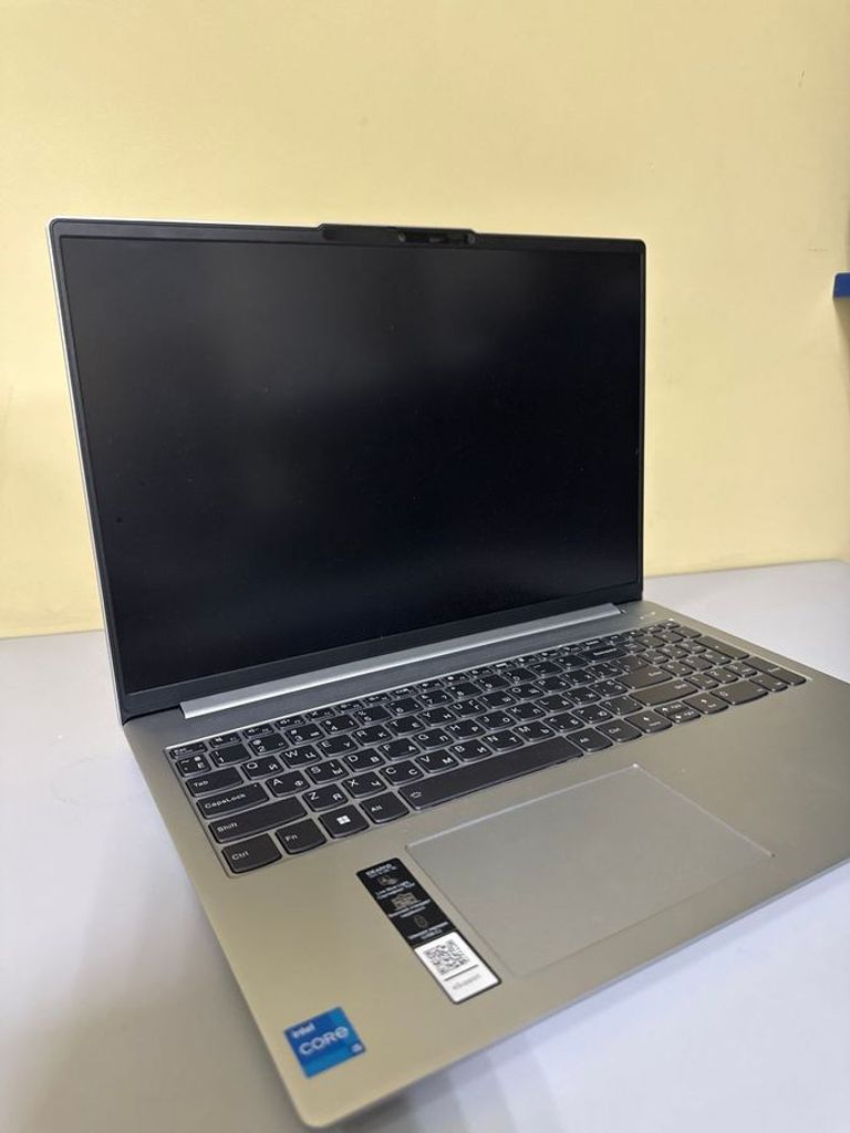 Купити Lenovo 15/core i5-12450h ddr5/16gb ddr5/hdd *відсутній/ssd 1000 gb/*інтегрована Б/У