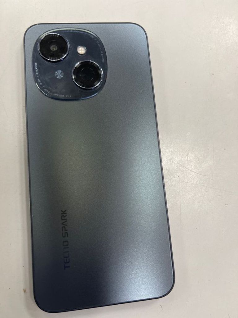 Дешиво Tecno spark go 1 kl4 4/128gb с ломбарда