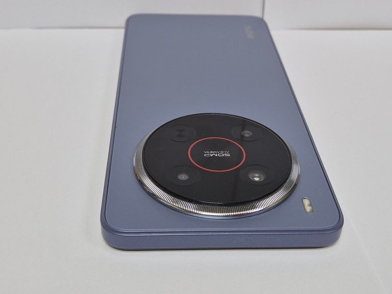 Zte Nubia V70 Max 6/128GB Gray Код:01-200849073. Зображення 7