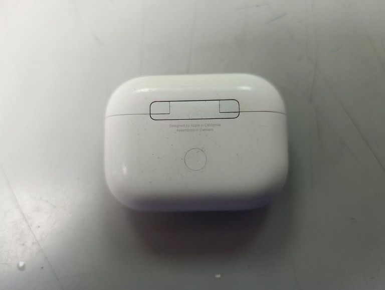 Оголошення Apple airpods pro 2nd generation with magsafe charging case usb-c Б/У
