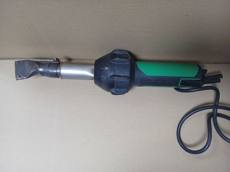 Дешево Leister triac st 141.227 digital heat gun з ломбарду
