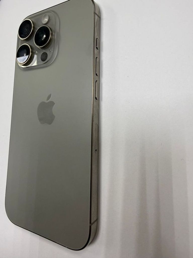 Apple iphone 16 pro 256gb Код:01-200868688. Изображение 6