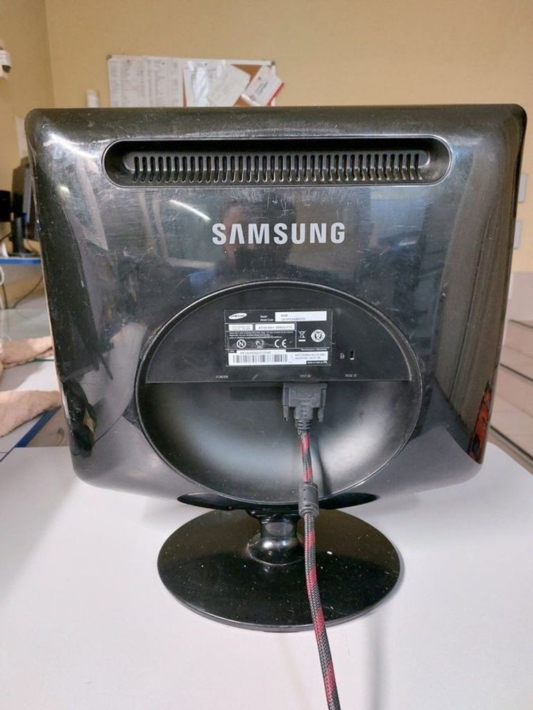 Купить Монитор Samsung SyncMaster 932B Б/У