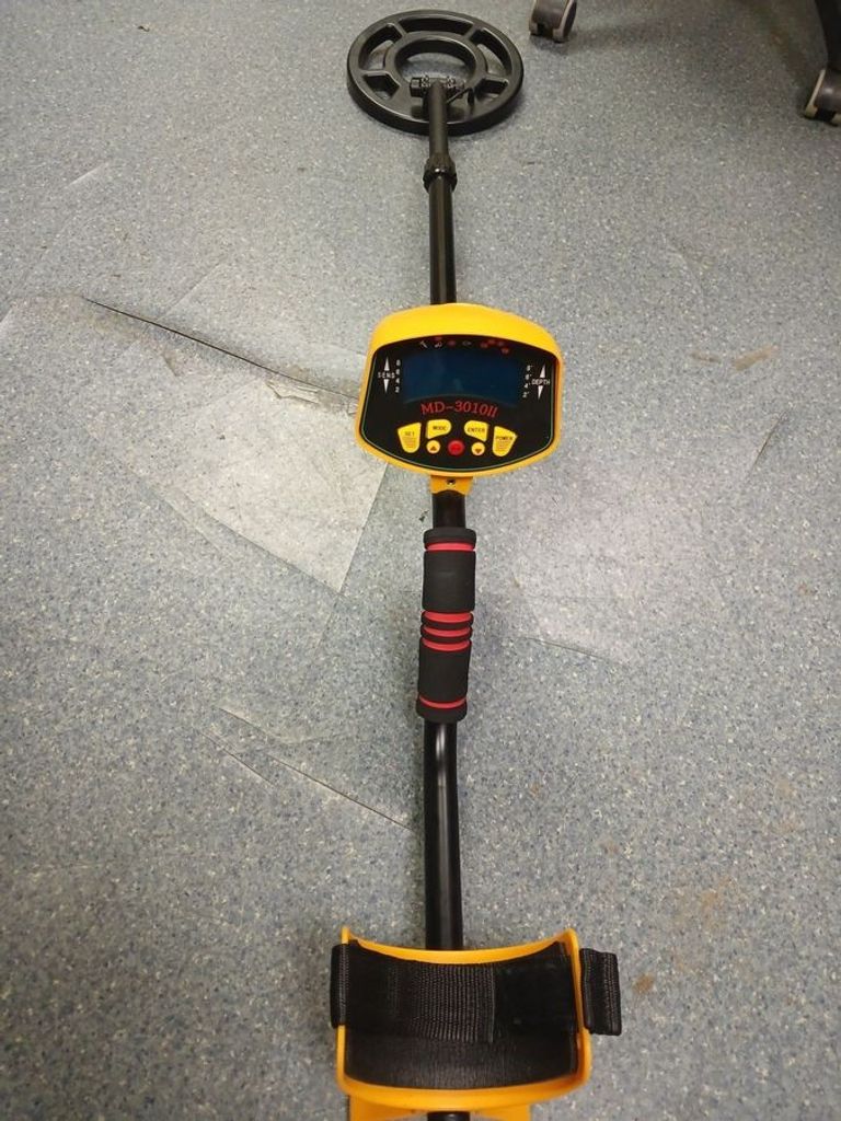 Дешиво Discovery md-3010ii с ломбарда