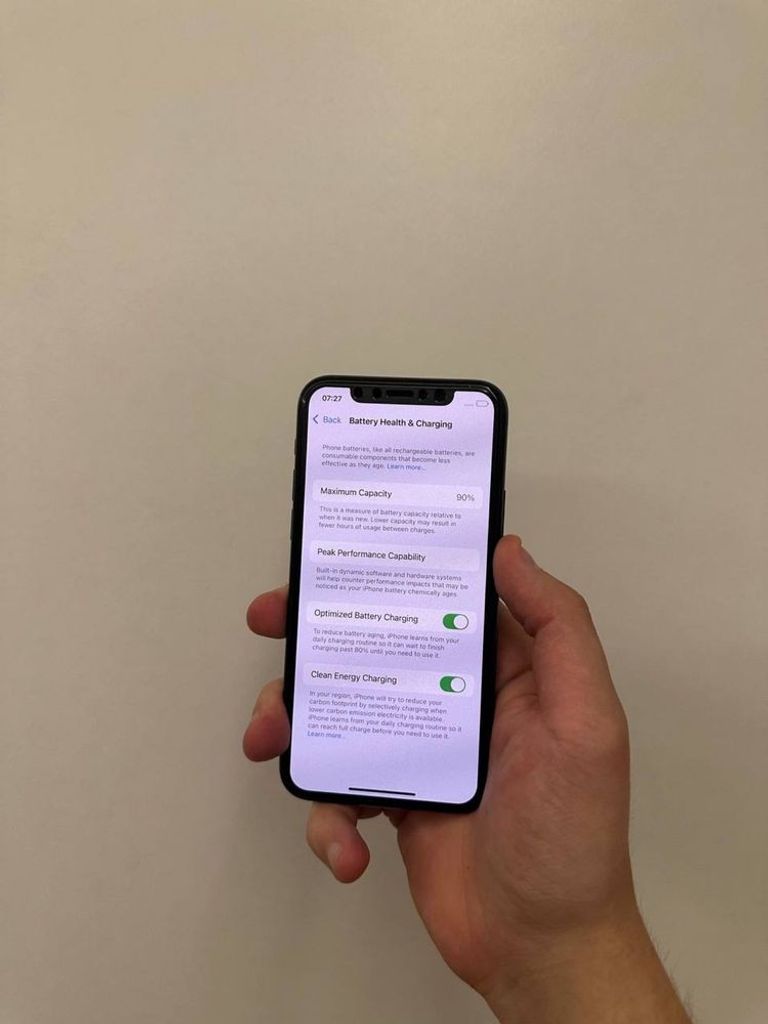 Купити Apple iPhone 11 Pro 256GB Midnight Green (MWCQ2) Б/У