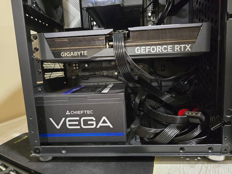 Дешево Игровой ПК RTX 5070/ Ryzen 5 7500F/ 32GB DDR5/ 1TB SSD/ На гарантии з ломбарду