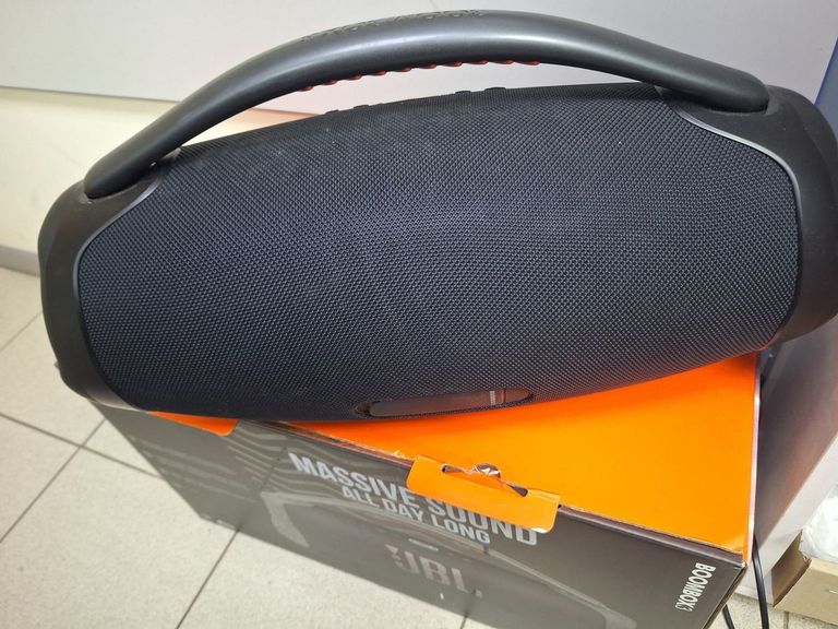 Дешиво Jbl Boombox 3 Black с ломбарда