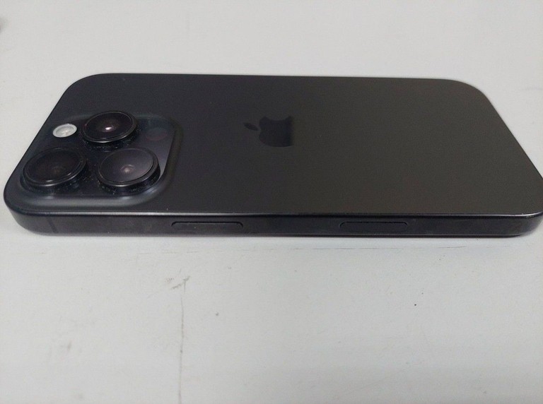 Apple iphone 16 pro 256gb Код:01-200928386. Изображение 7