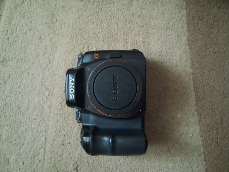 Купить Sony 100A Б/У