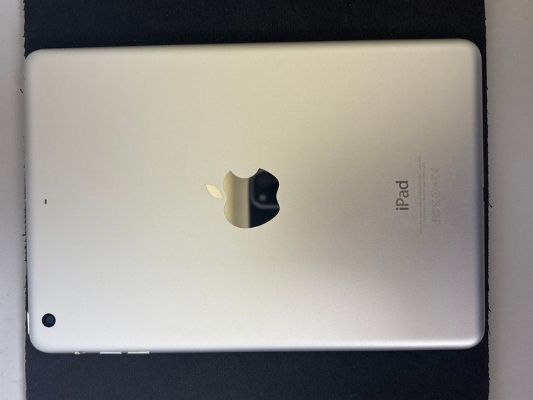 Оголошення Apple ipad mini 3 wifi a1600 64gb 3g Б/У