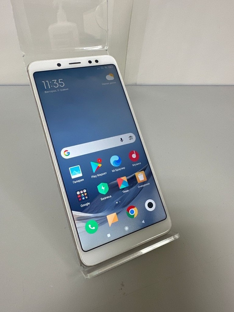 Дешиво Xiaomi Redmi Note 5 3/32GB Black с ломбарда