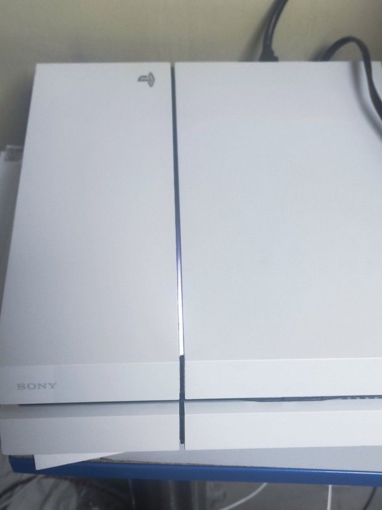 Купити Sony playstation 4 500gb Б/У