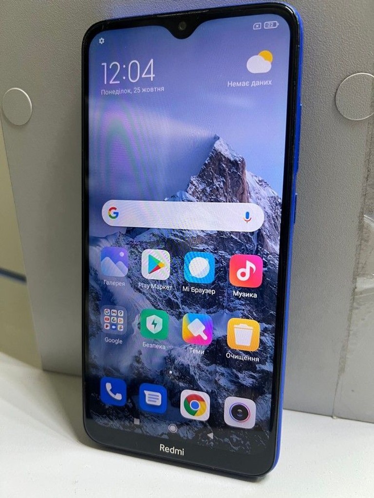 Купити Xiaomi Redmi 8A 4/64GB Black Б/У