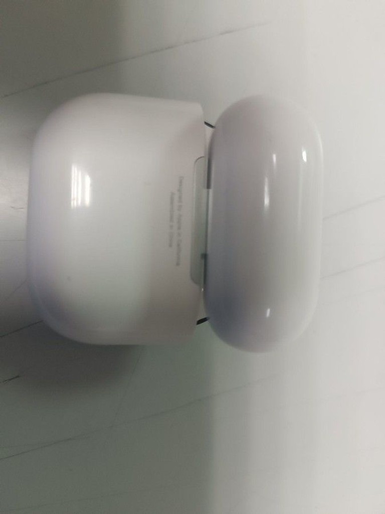 Дешево Apple airpods 4 with active noise cancellation з ломбарду