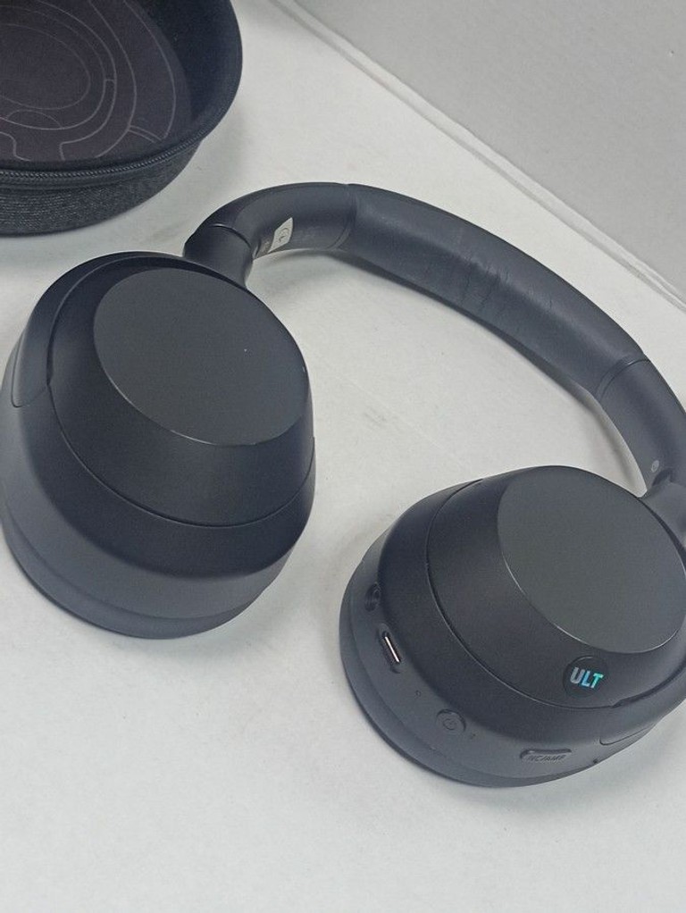 Дешево Sony ult wear з ломбарду